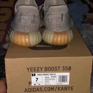 350 yeezy boost sesames